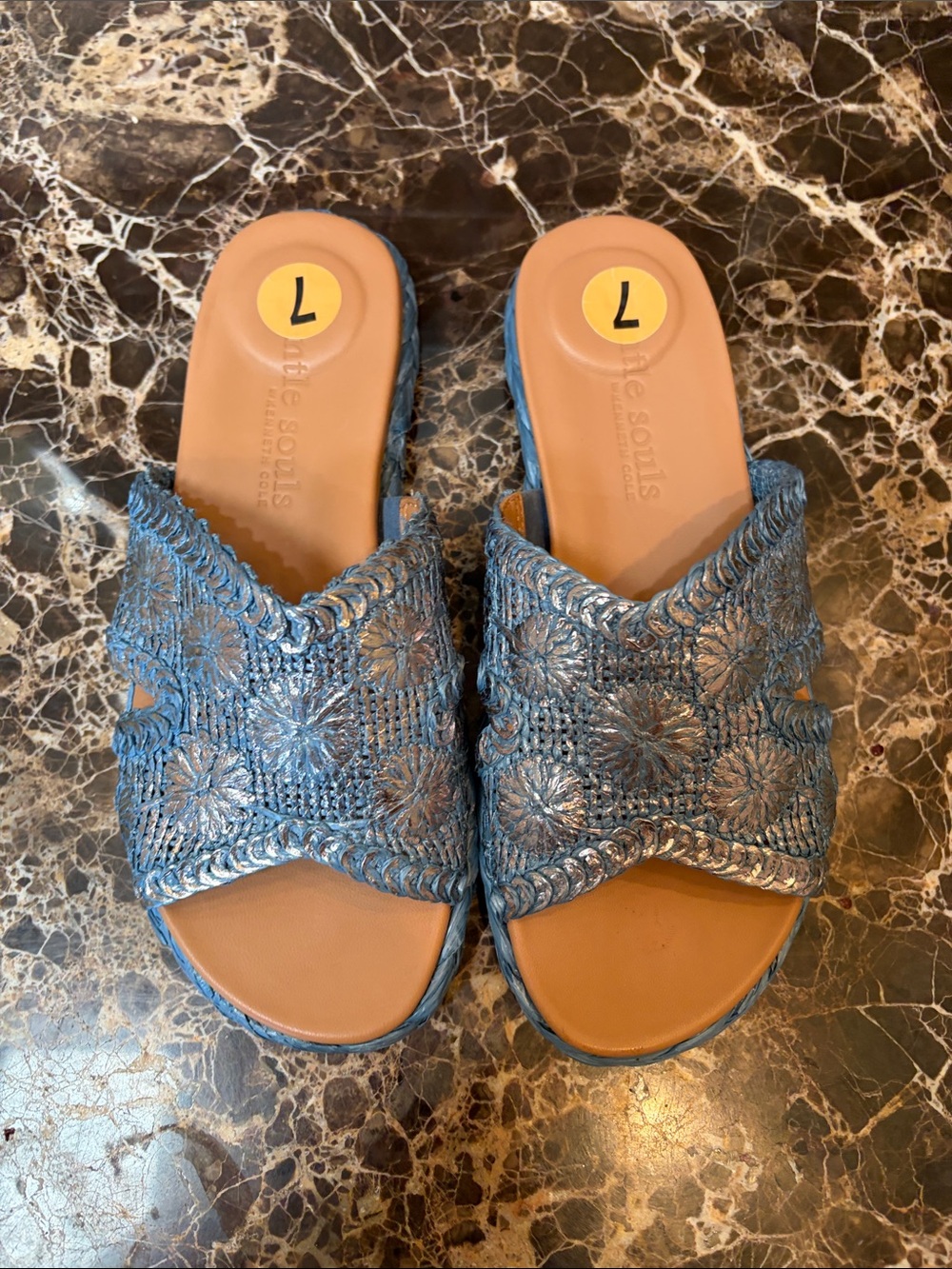 Gentle Souls by Kenneth Cole Sandals, Blue and Silver. Size 7 NWOT